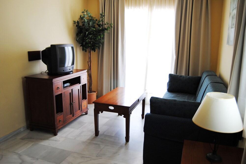 Anoreta Suites Рінкон-де-ла-Вікторія Екстер'єр фото