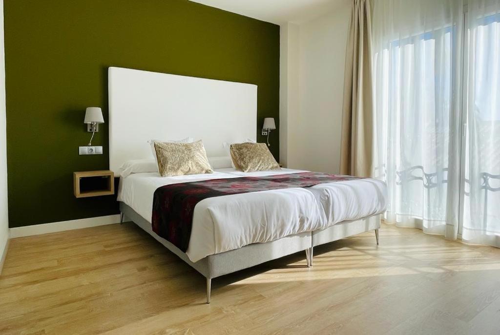 Anoreta Suites Рінкон-де-ла-Вікторія Екстер'єр фото